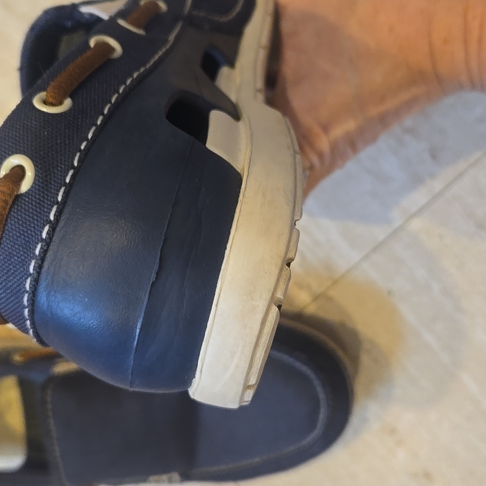CROCS Unisex Blue Canvas Loafers/Boat Shoes - Picture 6 of 16
